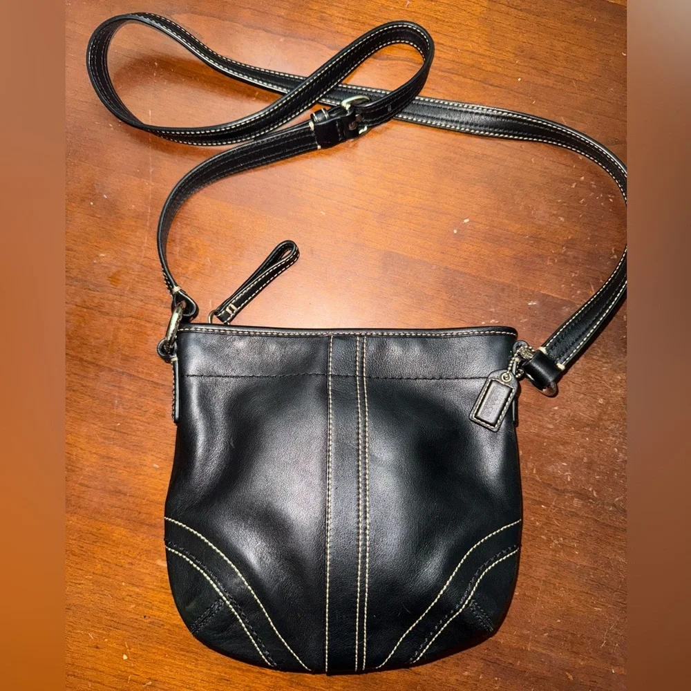 COACH Y2K Vintage SoHo Bucket Crossbody Bag in Black
